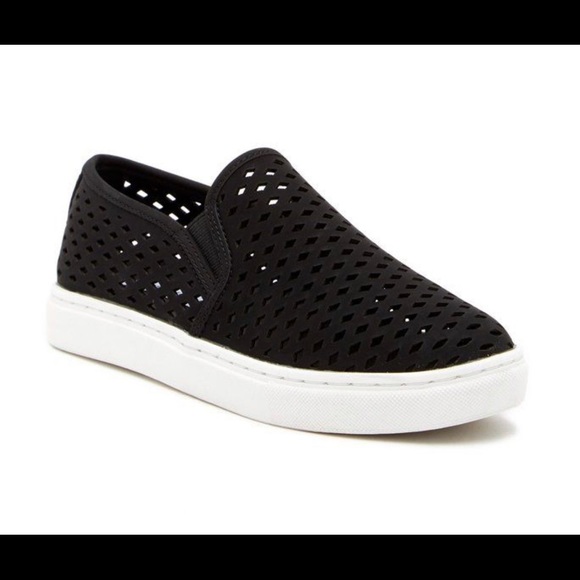 Steve Madden slip on sneakers-so cute - Picture 2 of 5